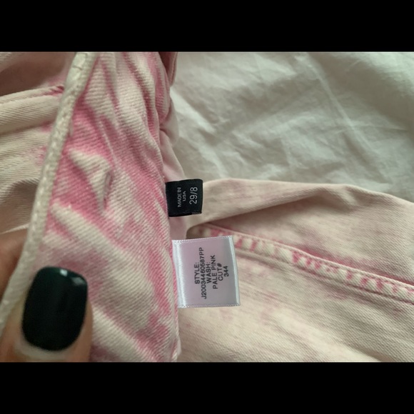 Veronica Beard Monika Tapered Acid Wash Jeans - Picture 10 of 10